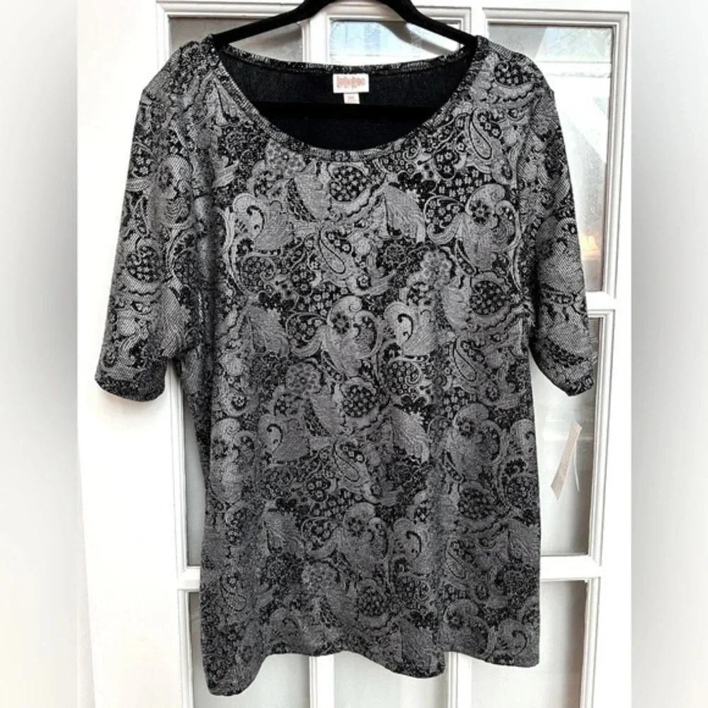 LuLaRoe Elegant Holiday Collection Black Sparkly Metallic Paisley Blouse Size 3X